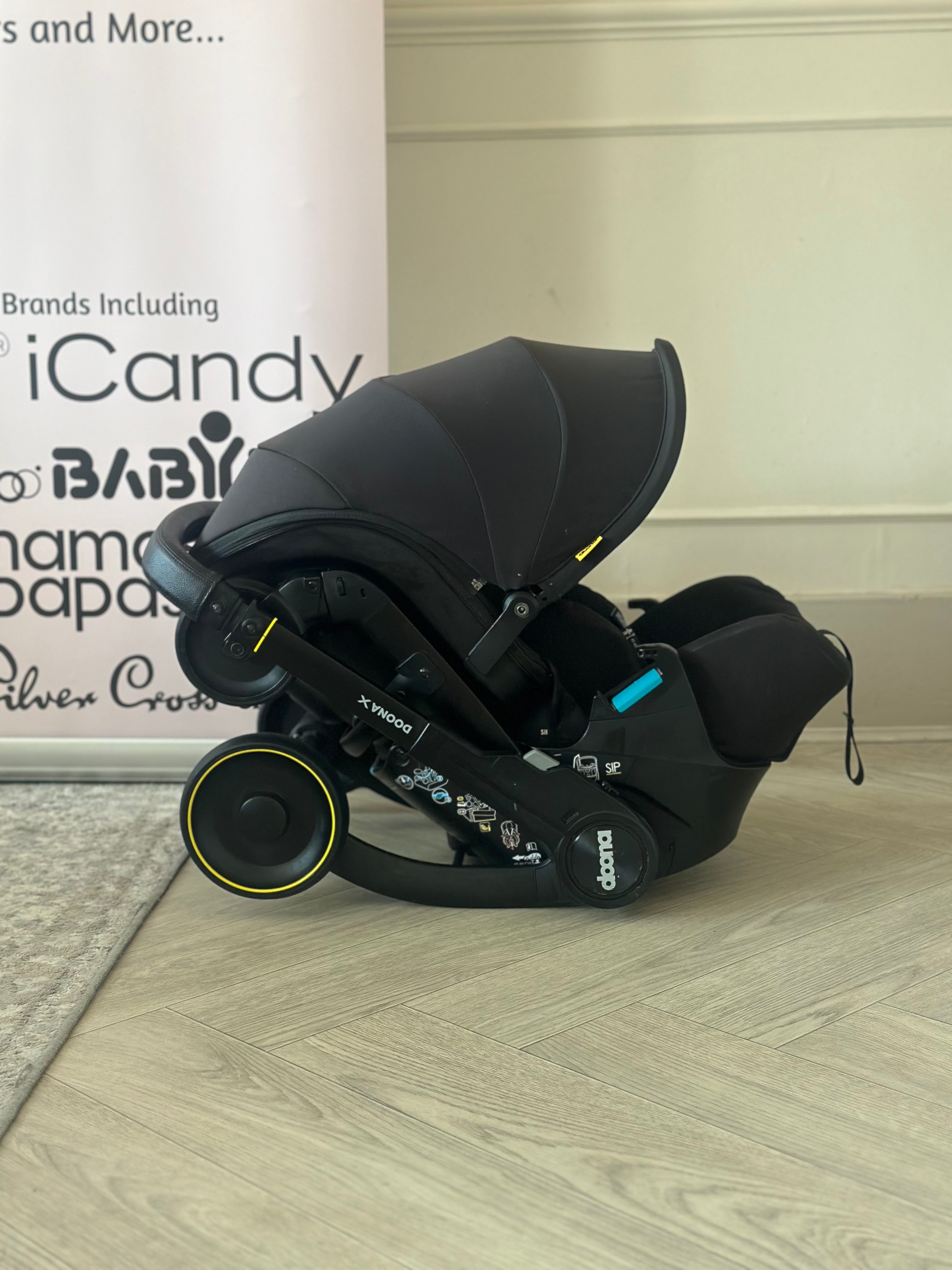 Doona X- Nitro Black