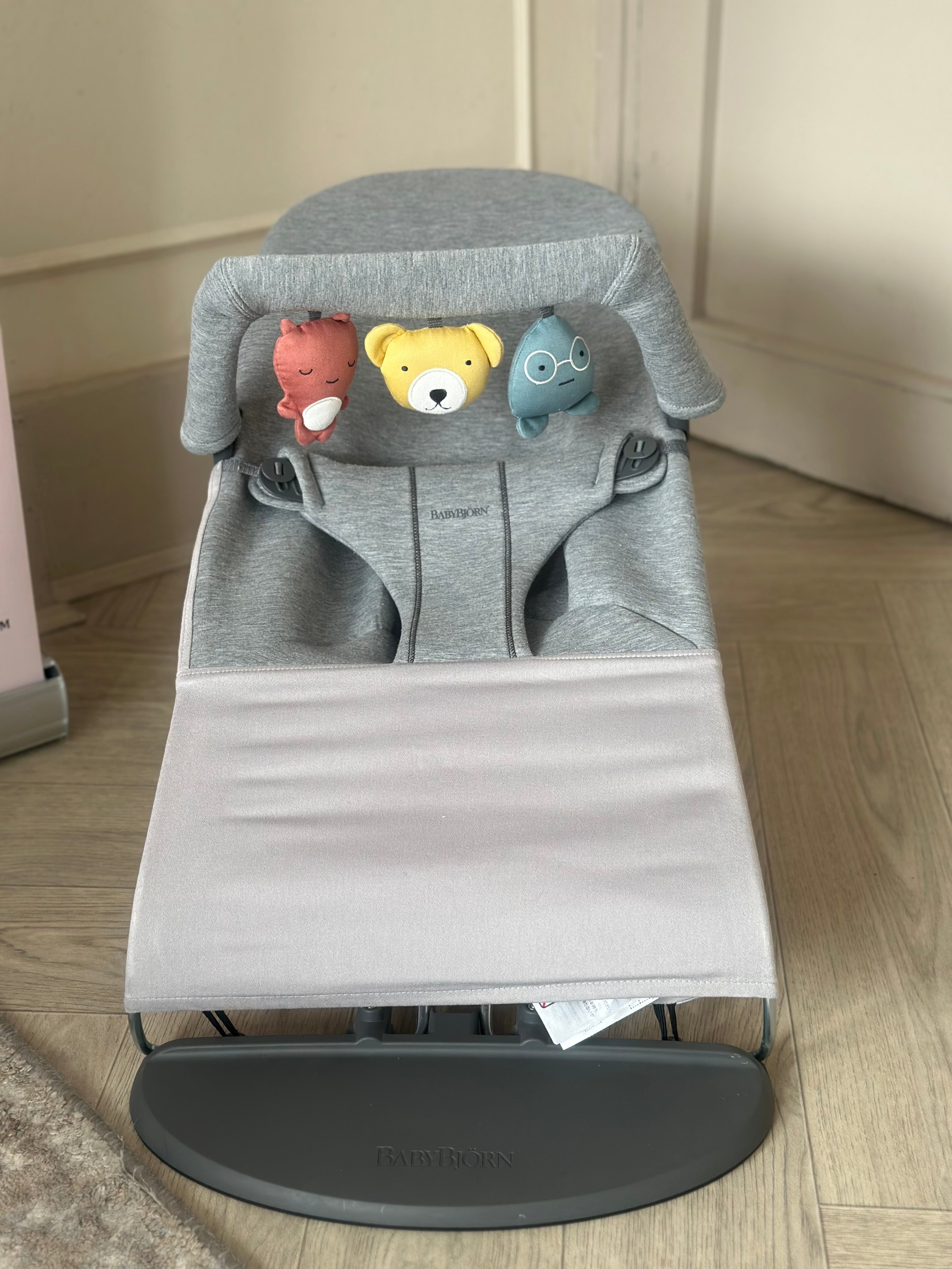 BabyBjorn Bouncer Bliss and Bouncer Toy - 3D Jersey - Light Grey