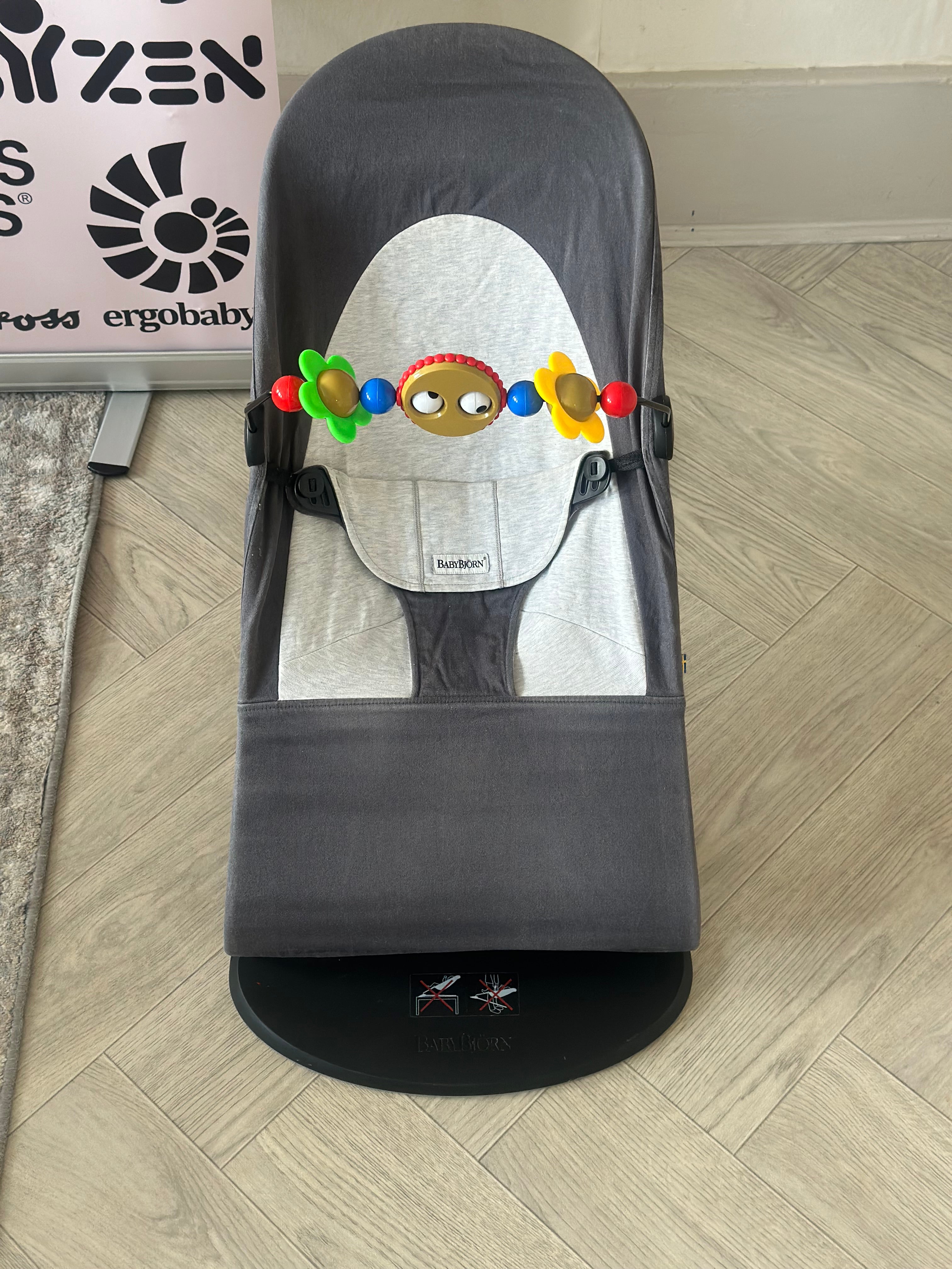 BabyBjorn Bouncer Balance Soft Woven Jersey with Toy- Dark Grey/Grey