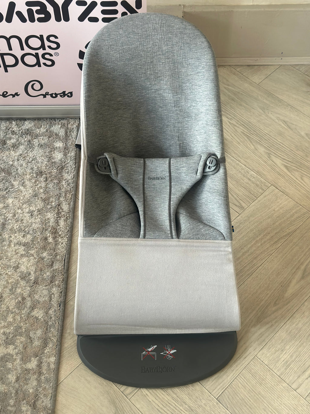 BabyBjorn Bliss Baby Bouncer- 3D Jersey- Light Grey