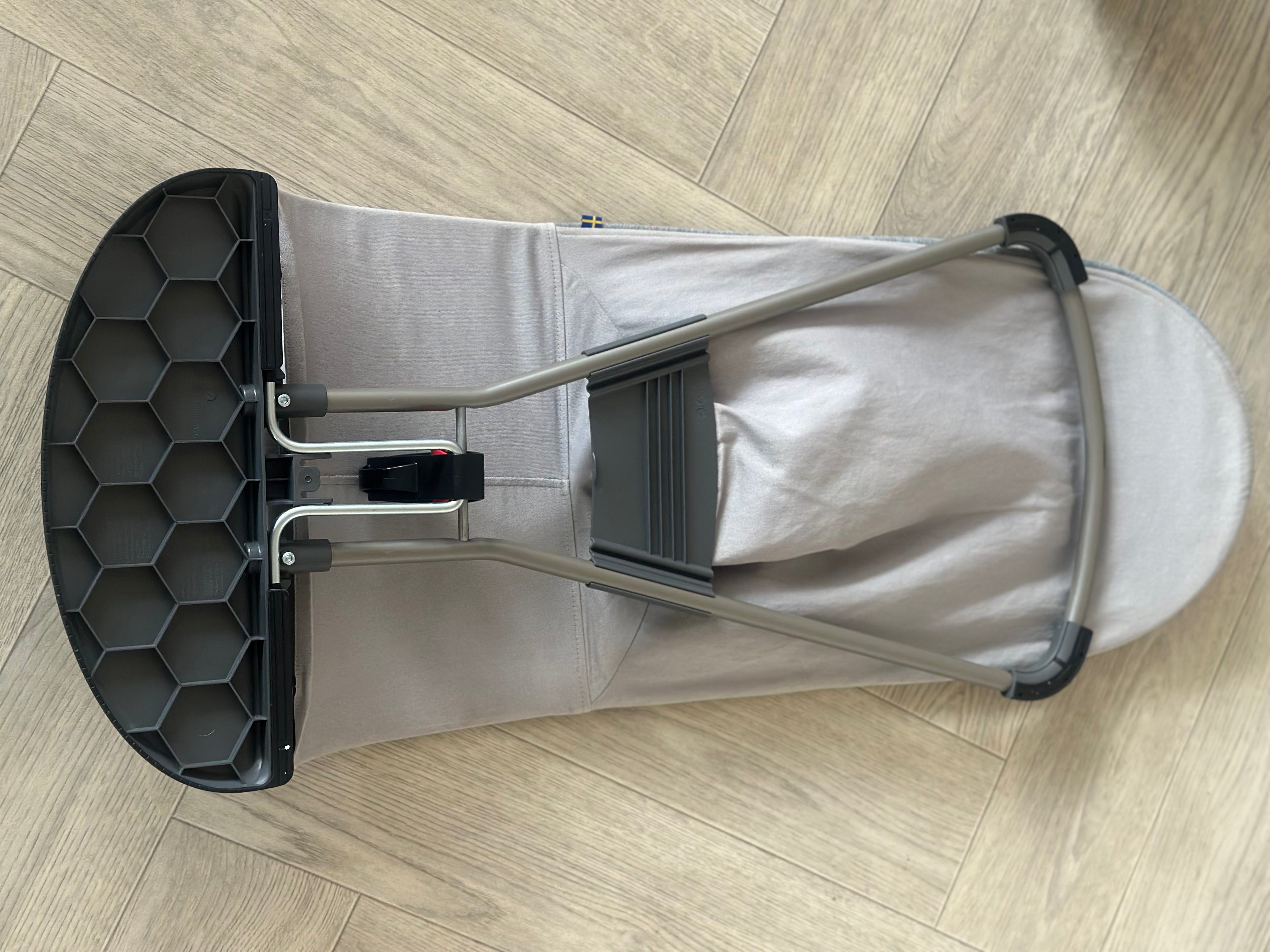 BabyBjorn Bliss Baby Bouncer- 3D Jersey- Light Grey