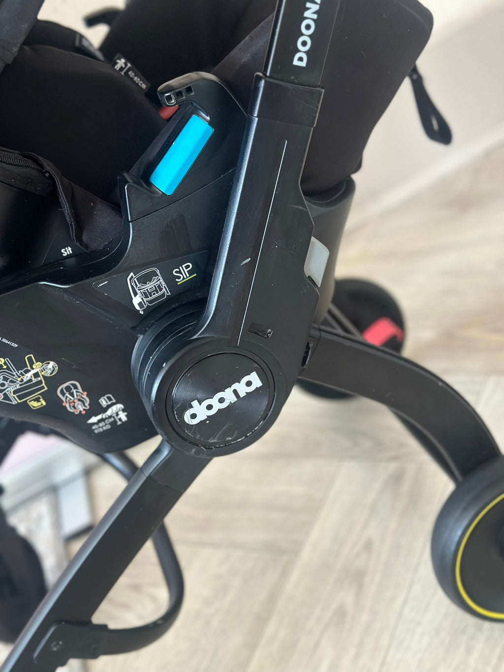 Doona X- Nitro Black
