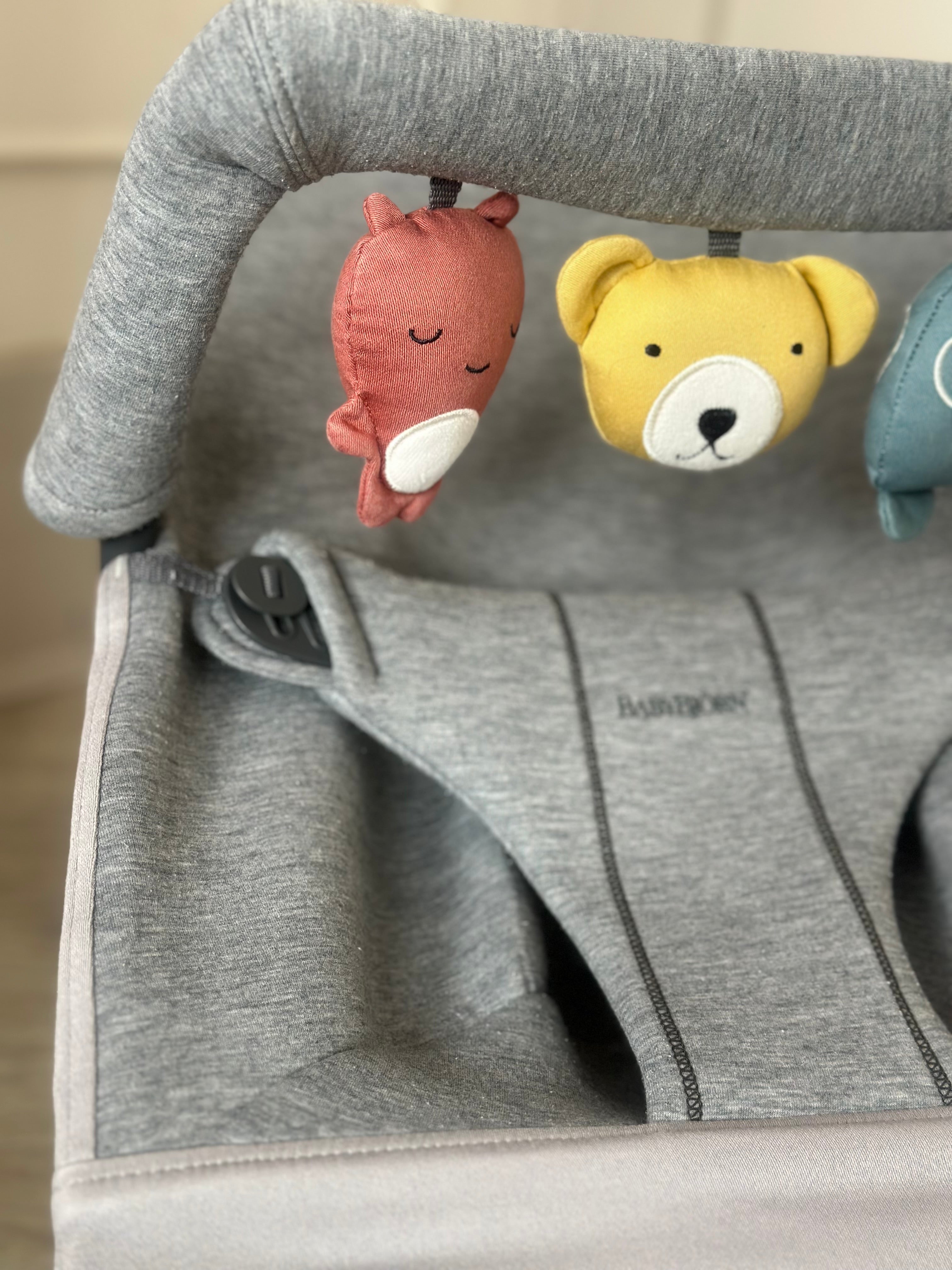 BabyBjorn Bouncer Bliss and Bouncer Toy - 3D Jersey - Light Grey