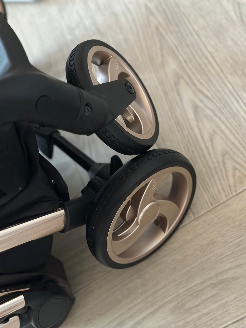 🤎 Egg Z Stroller- Chocolate Velvet 🤎