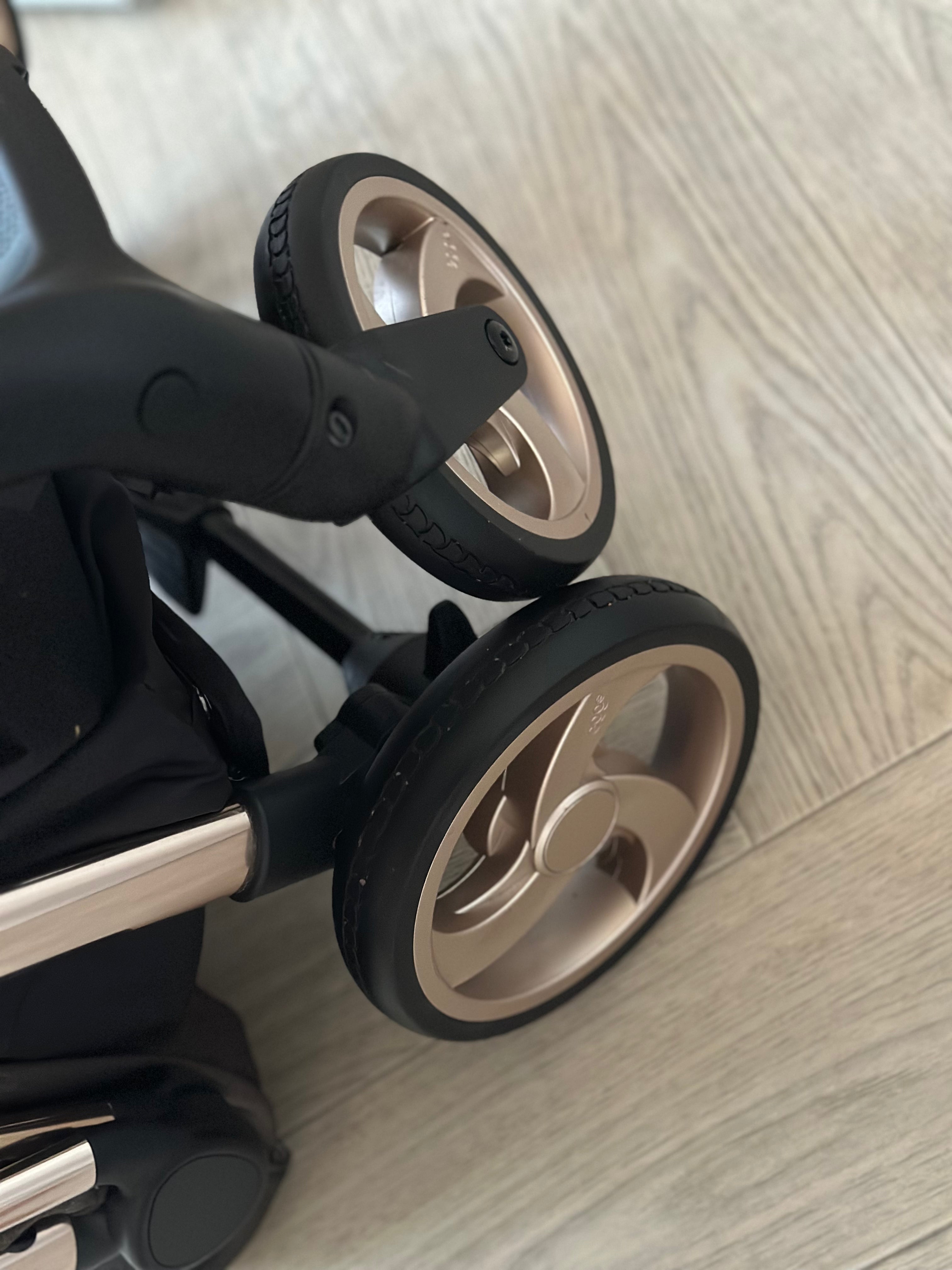 🤎 Egg Z Stroller- Chocolate Velvet 🤎